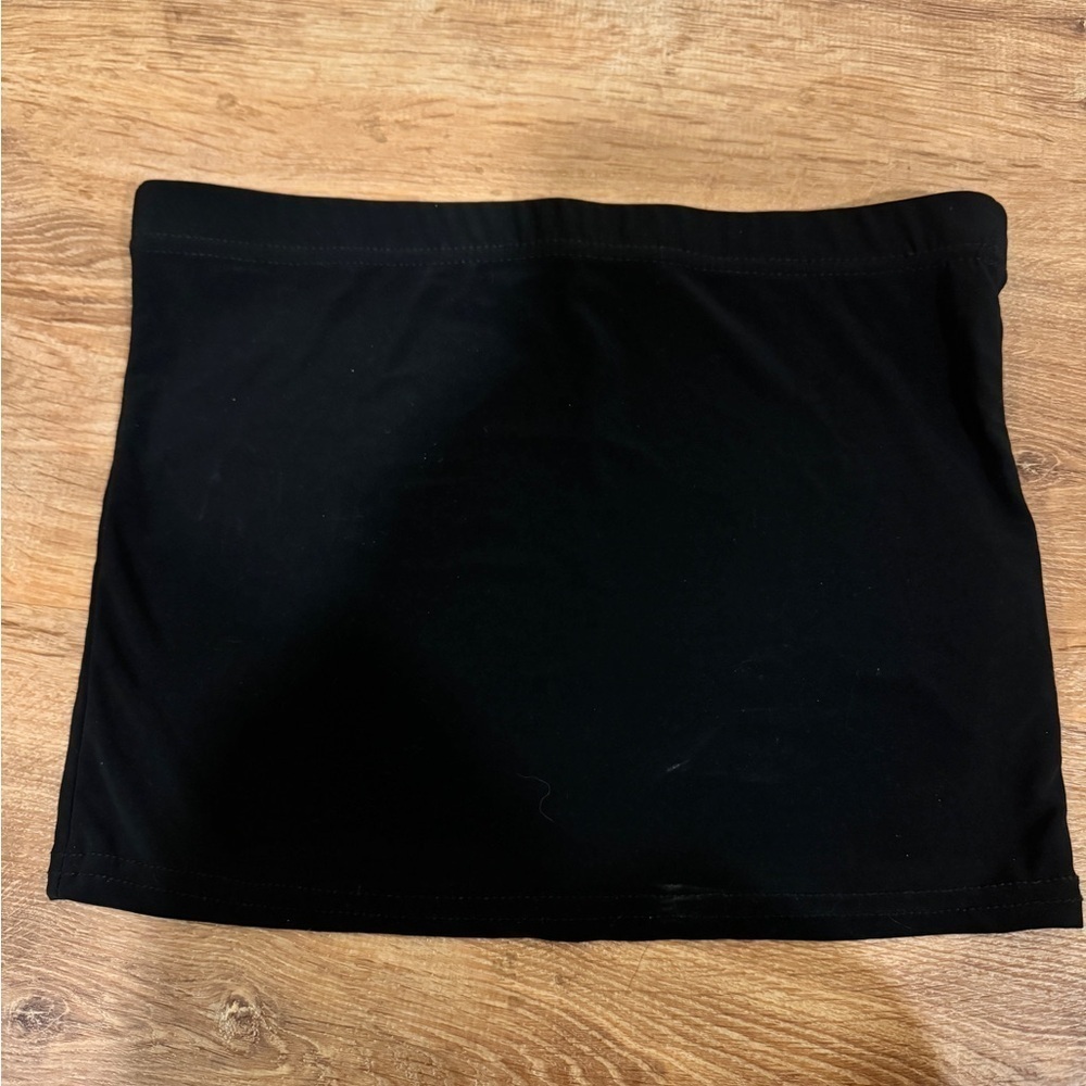 PrettyLittleThing black tube top​​​​​​